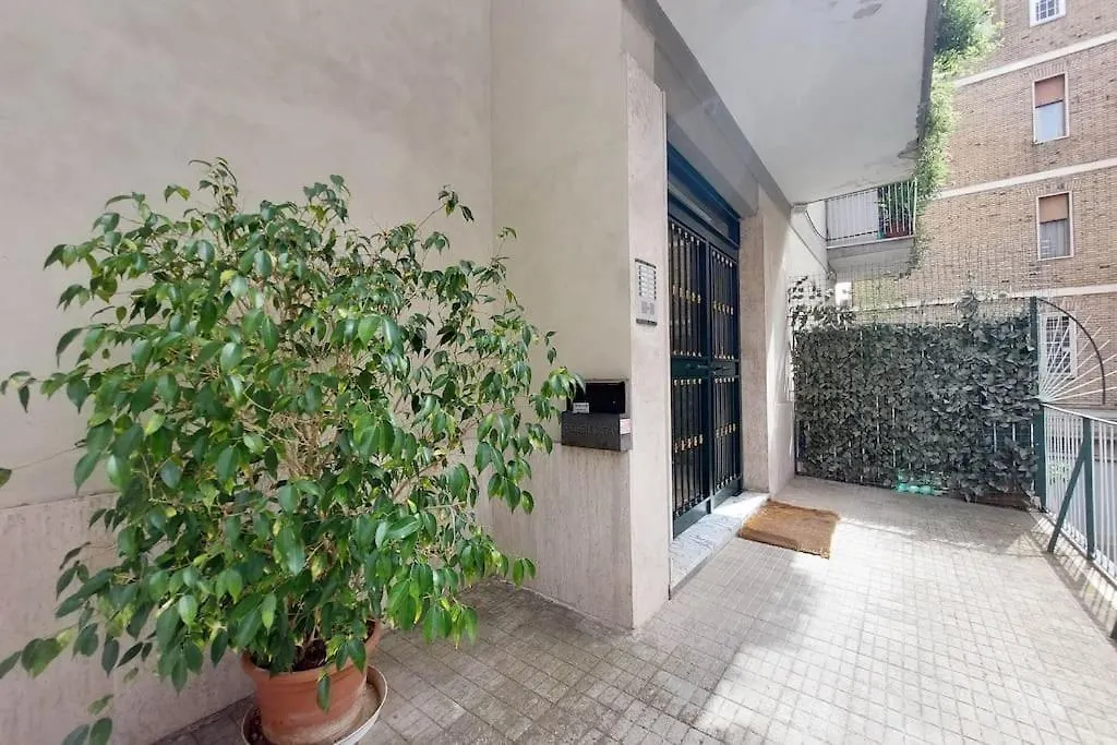 Relax Rome With 2 Balconies - 2 Bedroom Flat, 3Rd Floor With Lift, High Comfort, Quite, A Walk From Urban Train Station Gemelli And Metro A Stops Battistini & Cornelia Connecting To Center In 20 Minutes, 2 Steps From Bus Stop, Cycle Path, Groceries 0*,