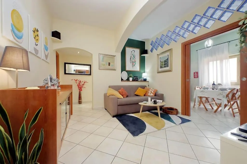 Relax Rome With 2 Balconies - 2 Bedroom Flat, 3Rd Floor With Lift, High Comfort, Quite, A Walk From Urban Train Station Gemelli And Metro A Stops Battistini & Cornelia Connecting To Center In 20 Minutes, 2 Steps From Bus Stop, Cycle Path, Groceries Διαμέρισμα
