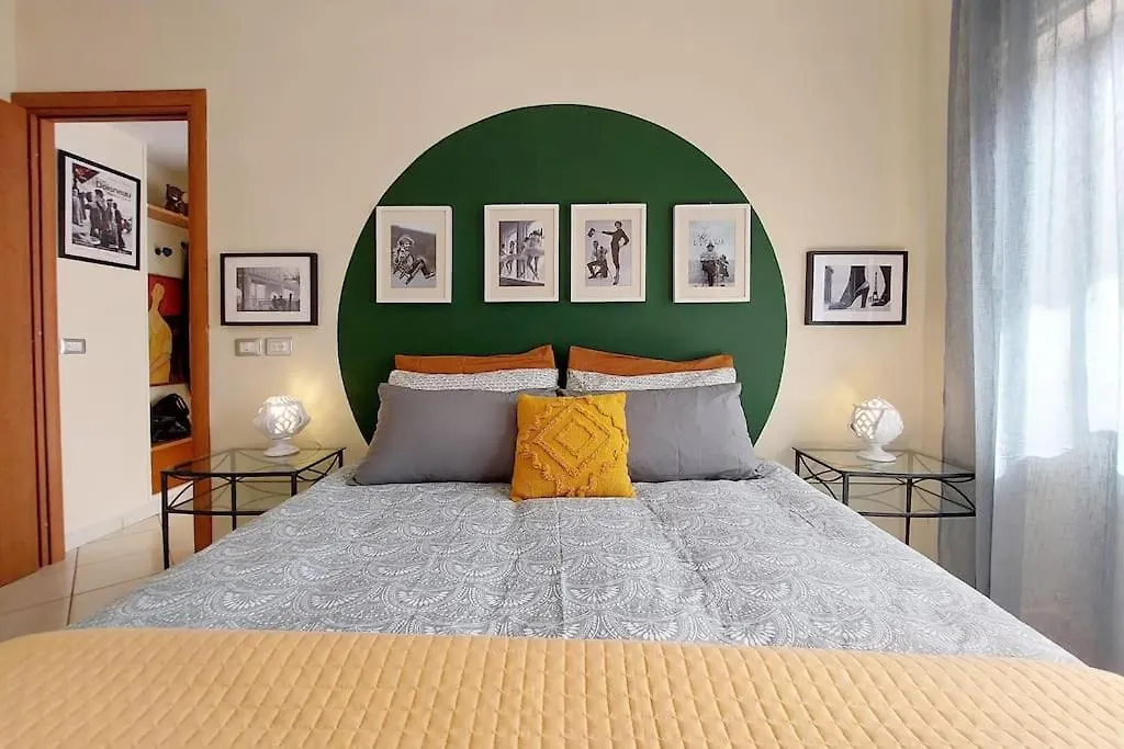 Relax Rome: Balcony Flat Near Gemelli Station Apartment Italy
