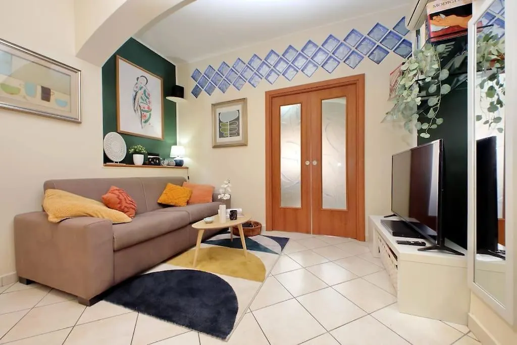 Relax Rome: Balcony Flat Near Gemelli Station Apartment 0*, Rome Italy